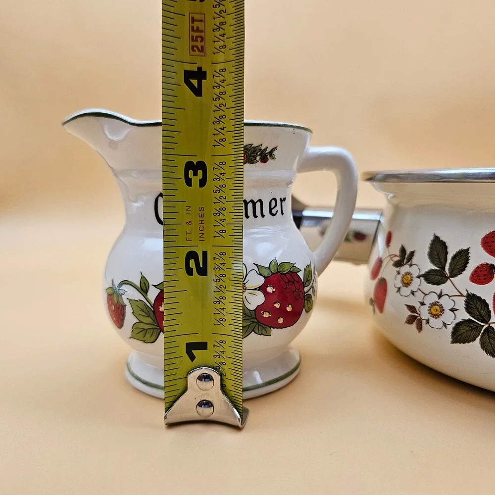 Sheffield Strawberries n Cream Enamel Saucepan‎ Pot with Creamer Pitcher Set